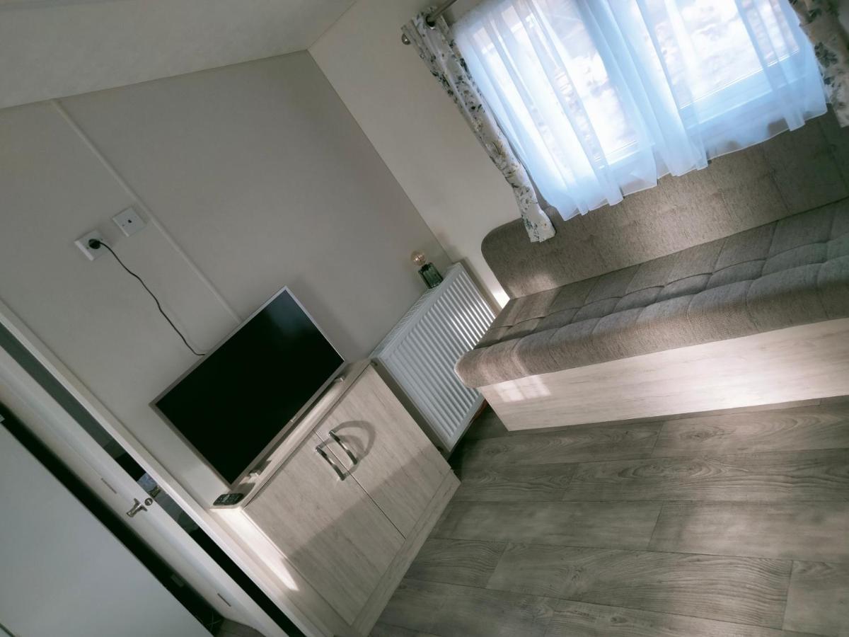 Bj Chalets - De Rug 1 - Vakantiepark Lauwersoog - Luxe Chalet Met Vaatwasser! Vroege Incheck! Kültér fotó
