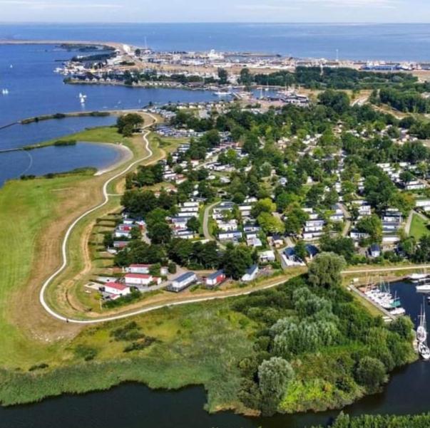 Bj Chalets - De Rug 1 - Vakantiepark Lauwersoog - Luxe Chalet Met Vaatwasser! Vroege Incheck! Kültér fotó